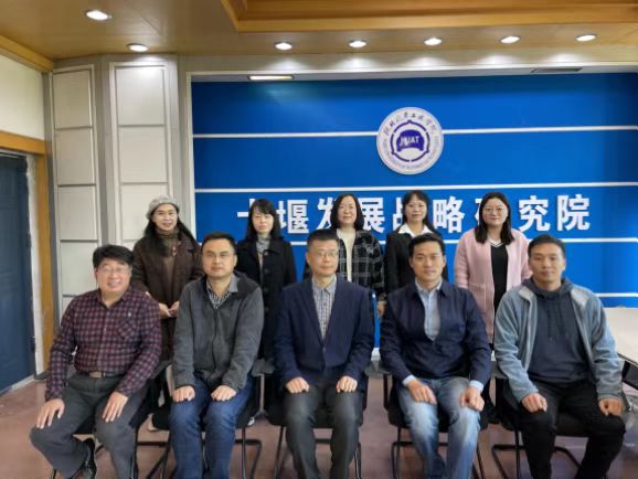 肖俊濤團隊.jpg